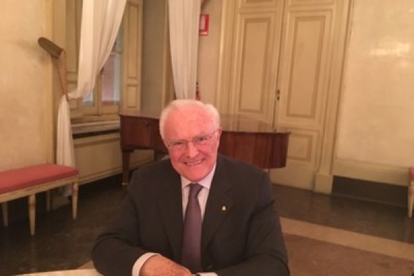 mauriziovanelli2A9D0BB3-E156-06AE-A3D7-223099613045.jpeg